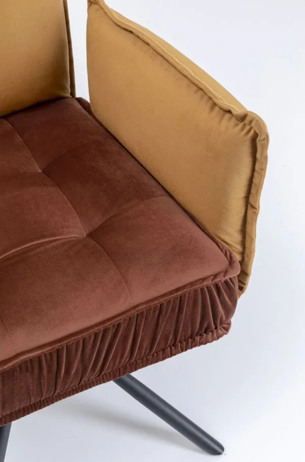 KARE Design Armleunstoel Chelsea Bruin