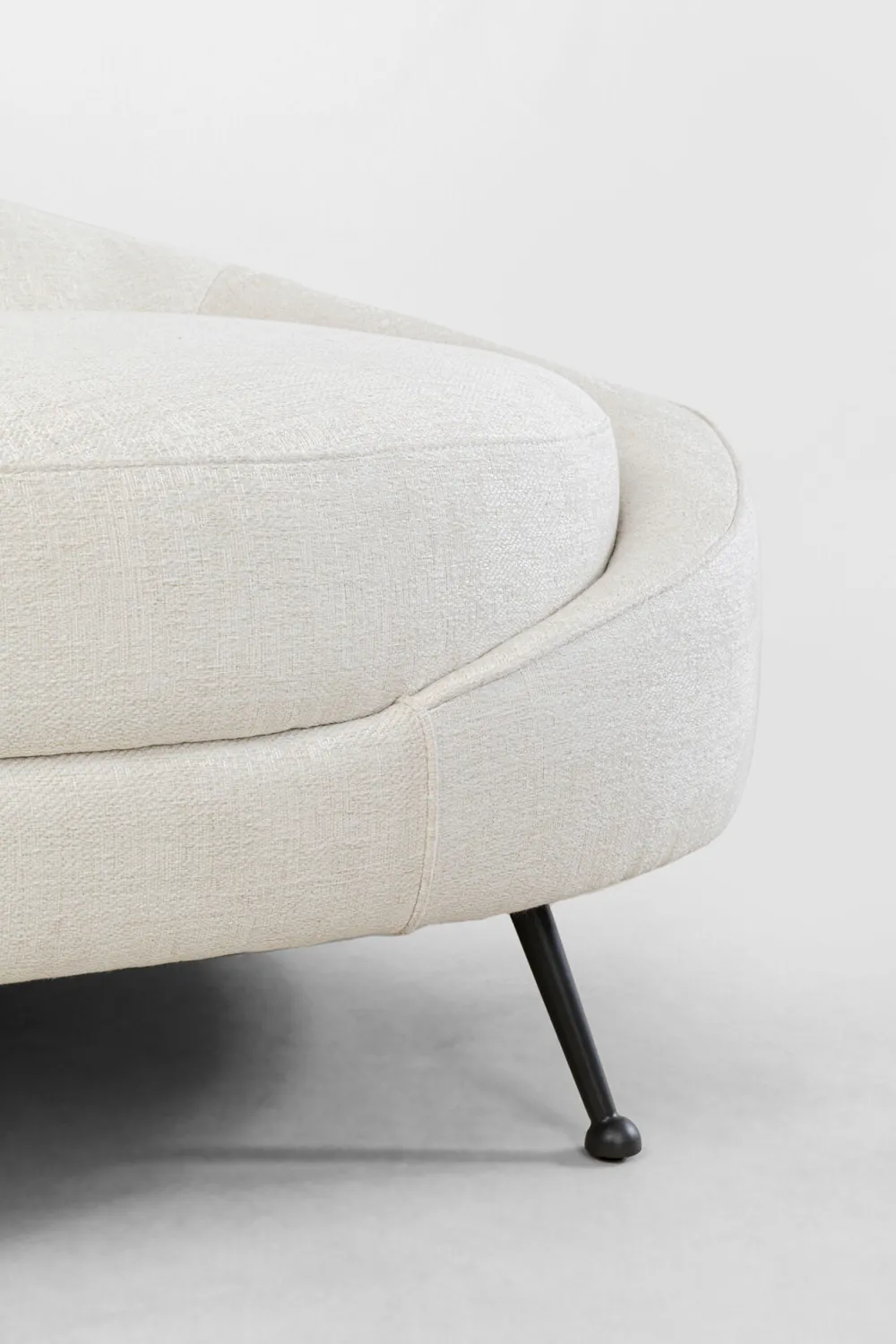 bank_wall_street_cm_5.webp KARE Design Bank Wall Street 270cm