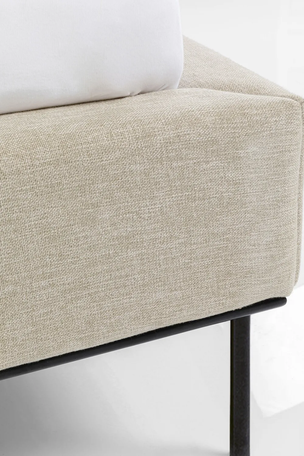 bed_east_side_xcm_5-1.webp KARE Design Bed East Side 180x200cm