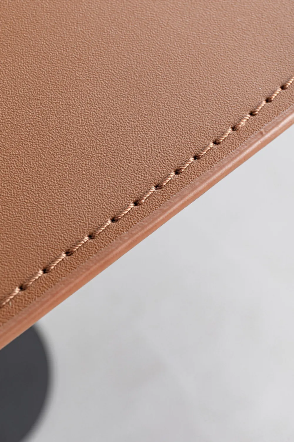 bijzettafel_hedi_xcm_5.webp KARE Design Bijzettafel Hedi 61x39cm