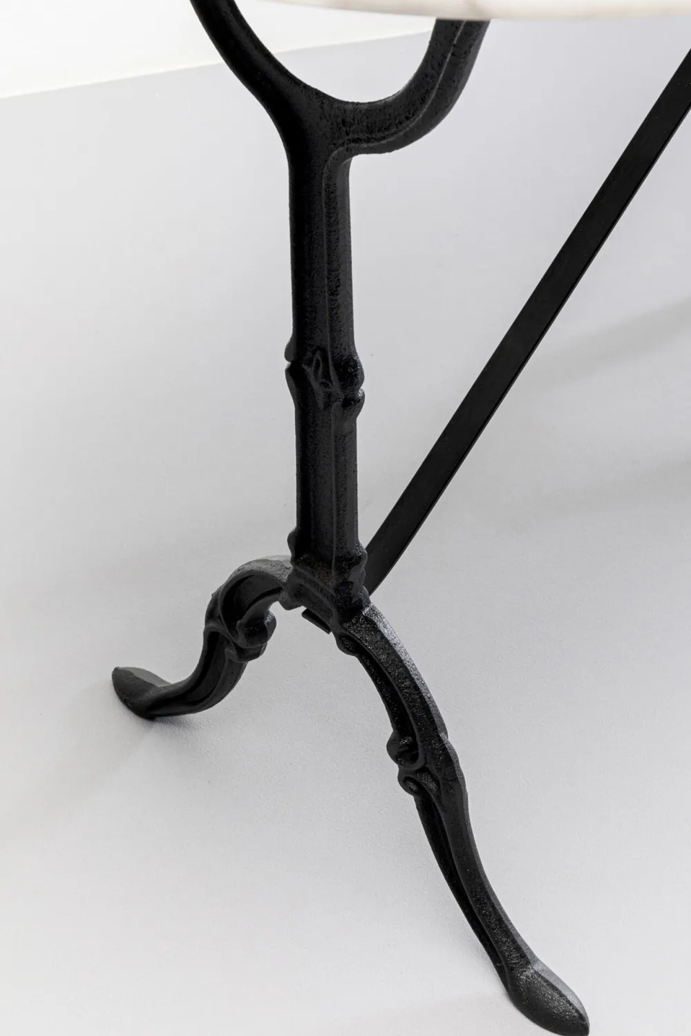 bistro_tafel_kaffeehaus_white_xcm_5.webp KARE Design Bistro Tafel Kaffeehaus White 120x60cm