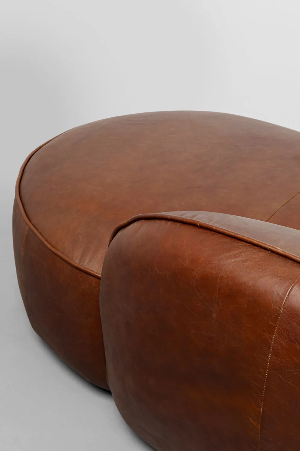 chaise_longue_wonder_leather_brown_cm_5.webp KARE Design Chaise Longue Wonder Leather Brown 252cm