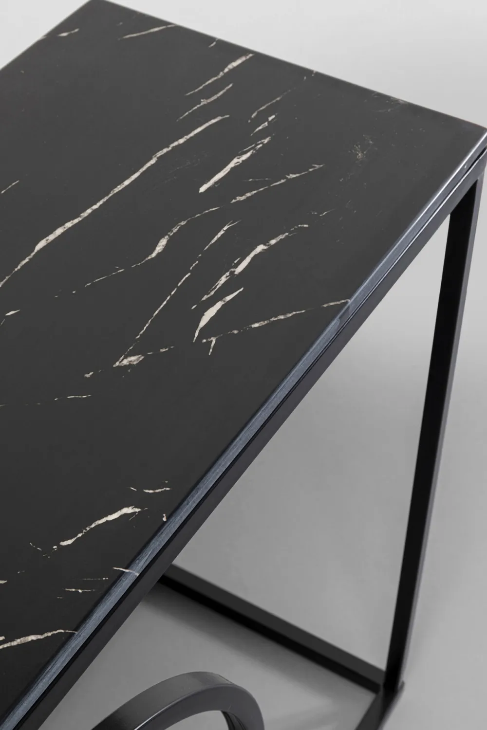 console_miami_loft_zwart_xcm_5.webp KARE Design Console Miami Loft Zwart 120x75cm