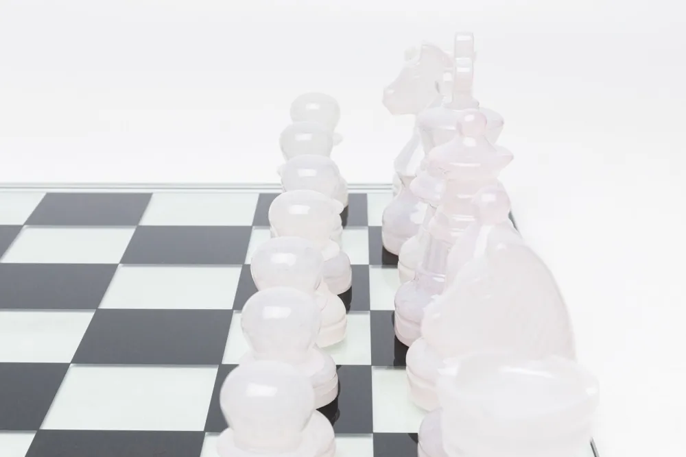 decofiguur_chess_transparent_xcm_4.webp KARE Design Decofiguur Chess Transparent 60x60cm