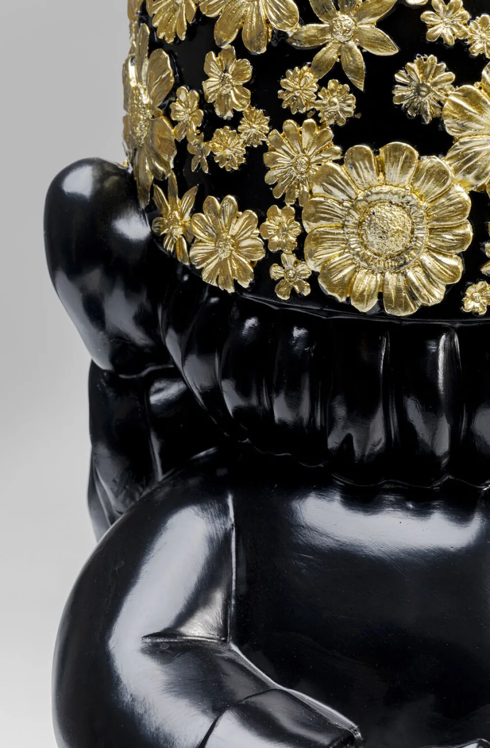 decofiguur_dwerg_staand_zwart_goud_cm_5-1.webp KARE Design Decofiguur Dwerg Staand Zwart Goud 61cm