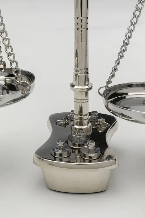 KARE Design Decofiguur Scale 23cm