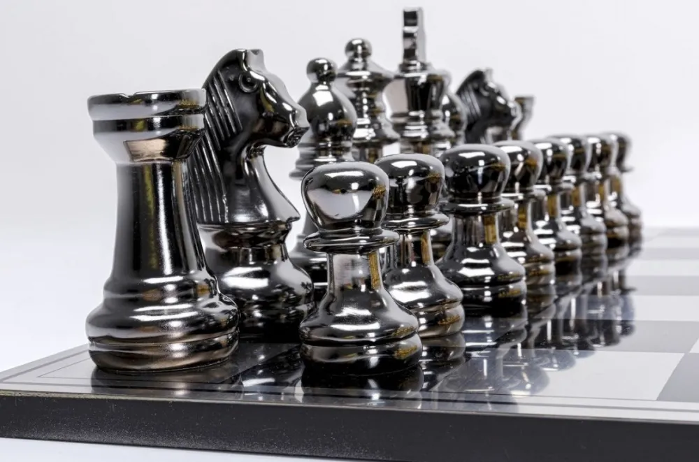 decofiguur_schaken_xcm_5.webp KARE Design Decofiguur Schaken 60x60cm