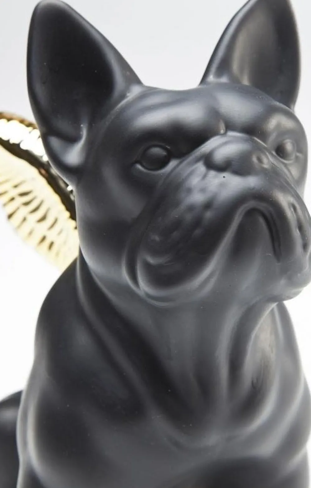 decofiguur_sitting_angel_dog_goudzwart_2.webp KARE Design Decofiguur Sitting Angel Dog Goud-Zwart