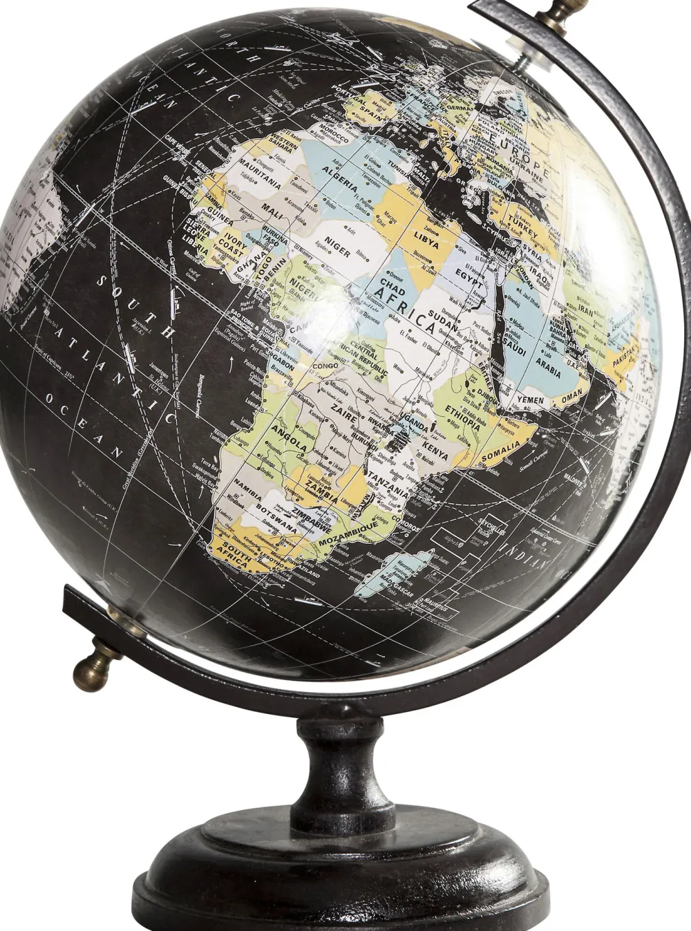 decofiguur_wereldbol_vintage_willekeurige_kleur_0.webp KARE Design Decofiguur Wereldbol Vintage Willekeurige Kleur