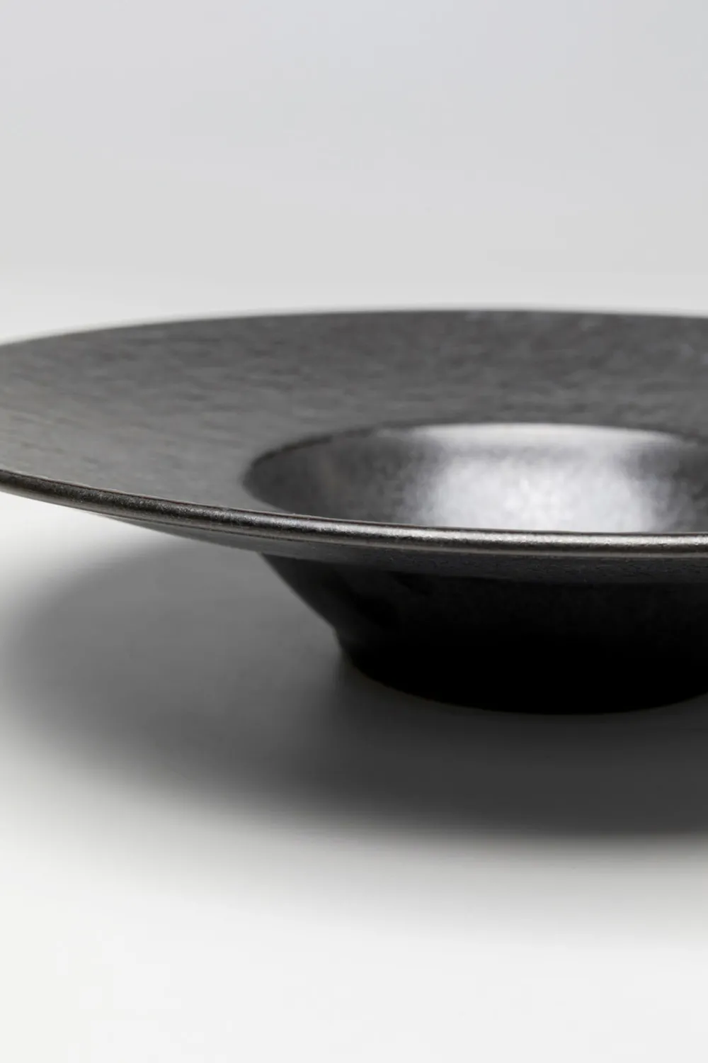 diep_bord_cosmos_black_cm_2.webp KARE Design Diep Bord Cosmos Black 27cm