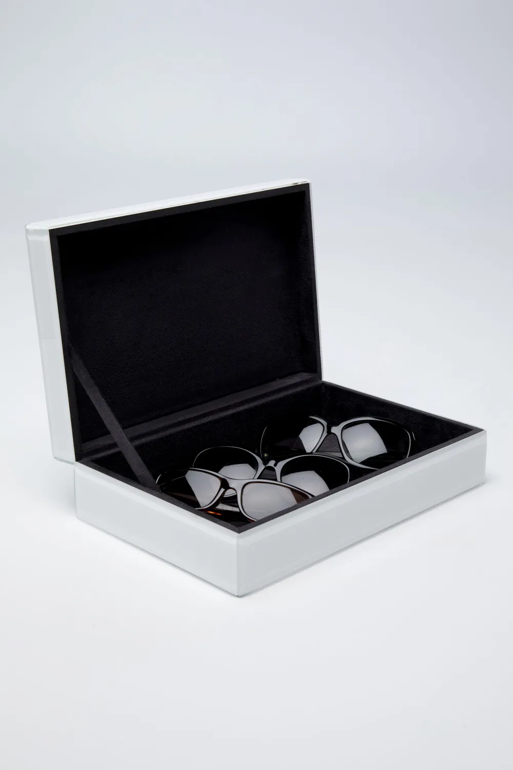 doos_snake_bite_white_xcm_1.webp KARE Design Doos Snake Bite White 28x7cm