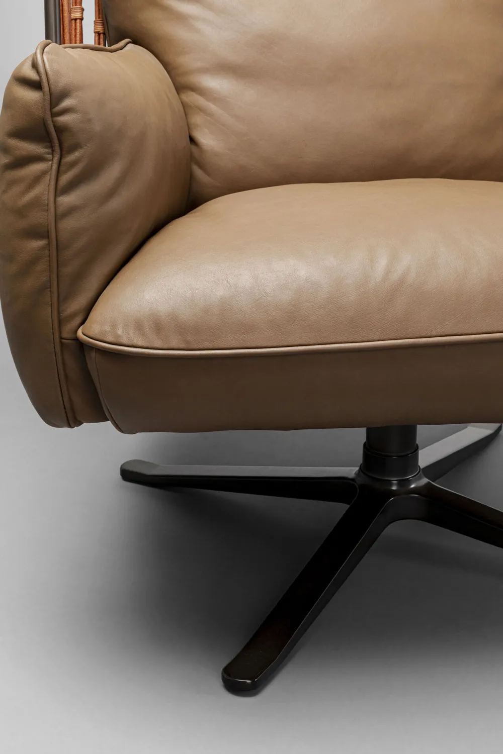 draaifauteuil_paradiso_brown_4.webp KARE Design Draaifauteuil Paradiso Brown