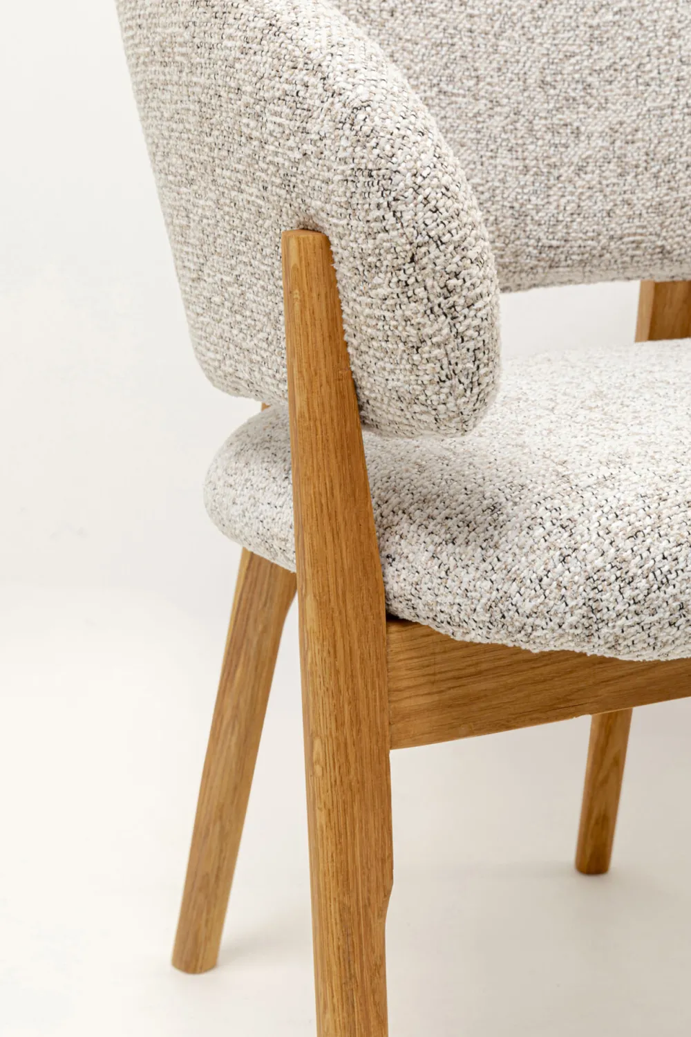 eetkamerstoel_august_4.webp KARE Design Eetkamerstoel August