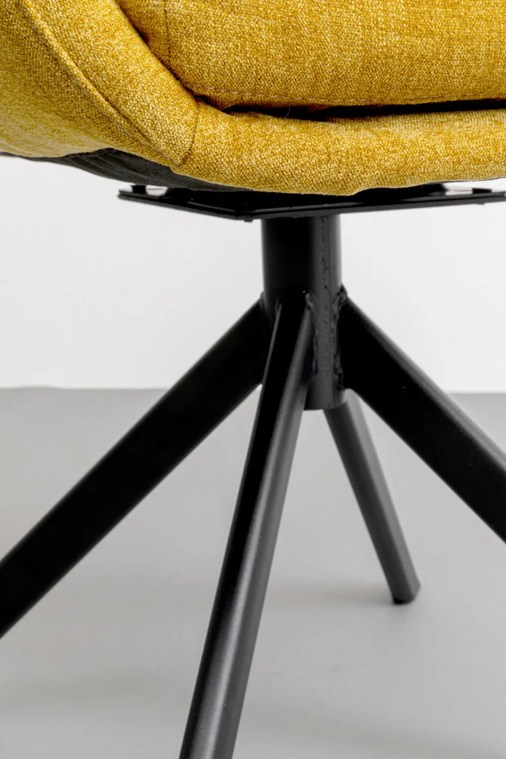 eetkamerstoel_molly_geel_5.webp KARE Design Eetkamerstoel Molly Geel