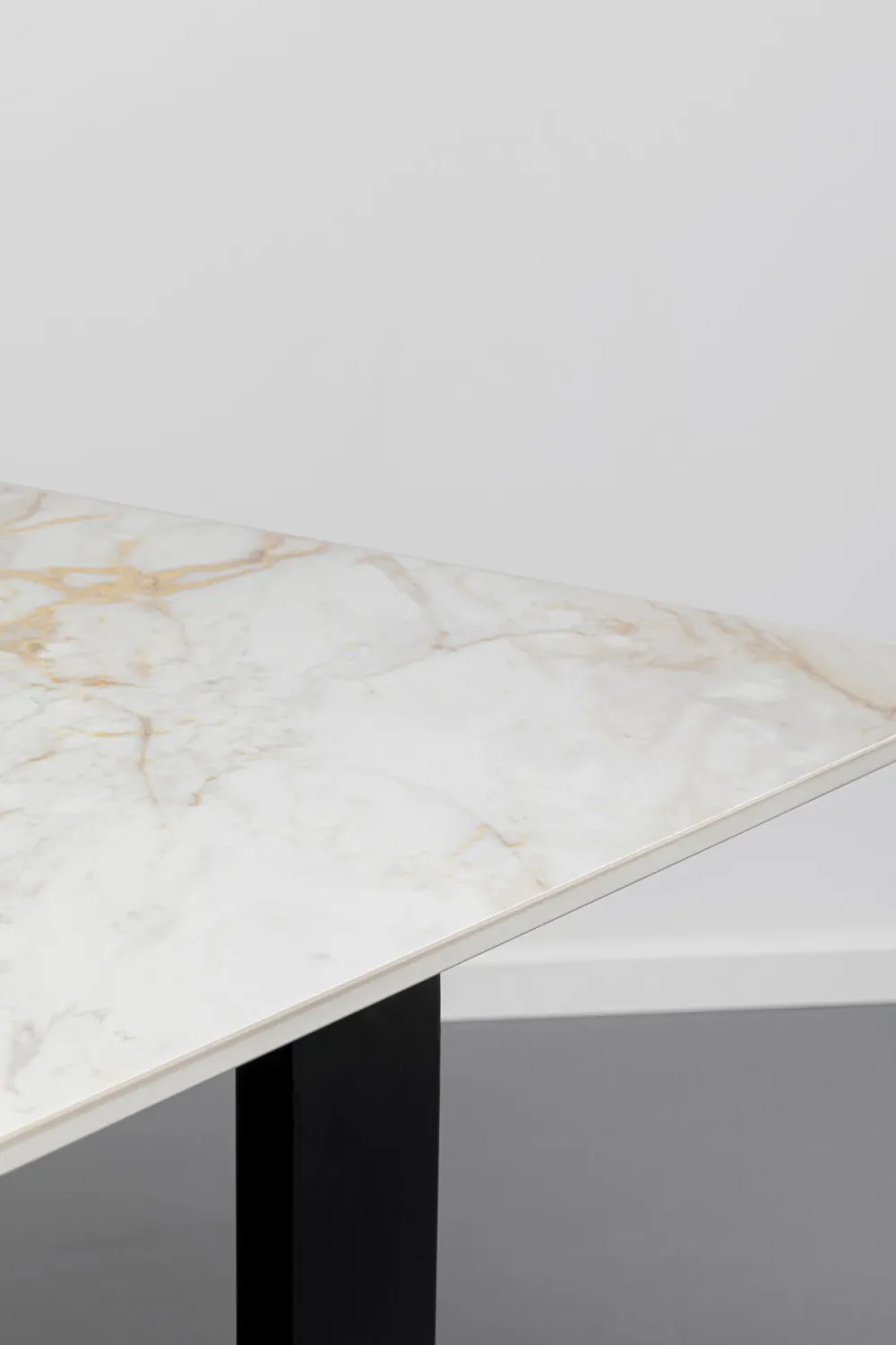 eettafel_eternity_zwart_xcm_3.webp KARE Design Eettafel Eternity Zwart 180x90cm