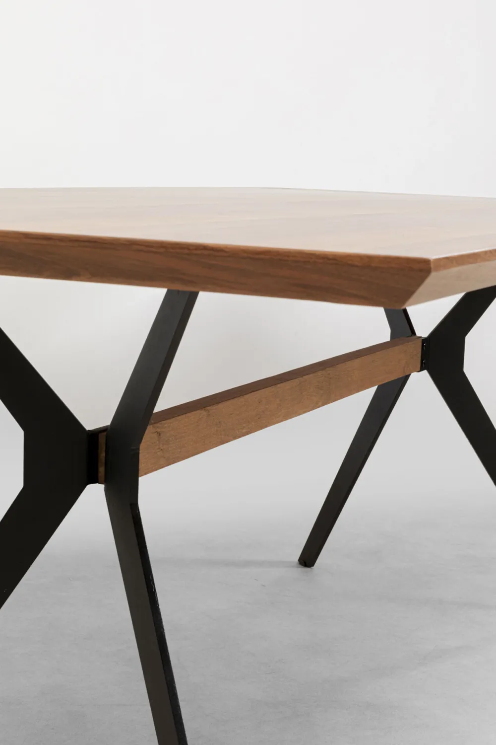 eettafel_georgetown_walnut_xcm_4.webp KARE Design Eettafel Georgetown Walnut 200x90cm