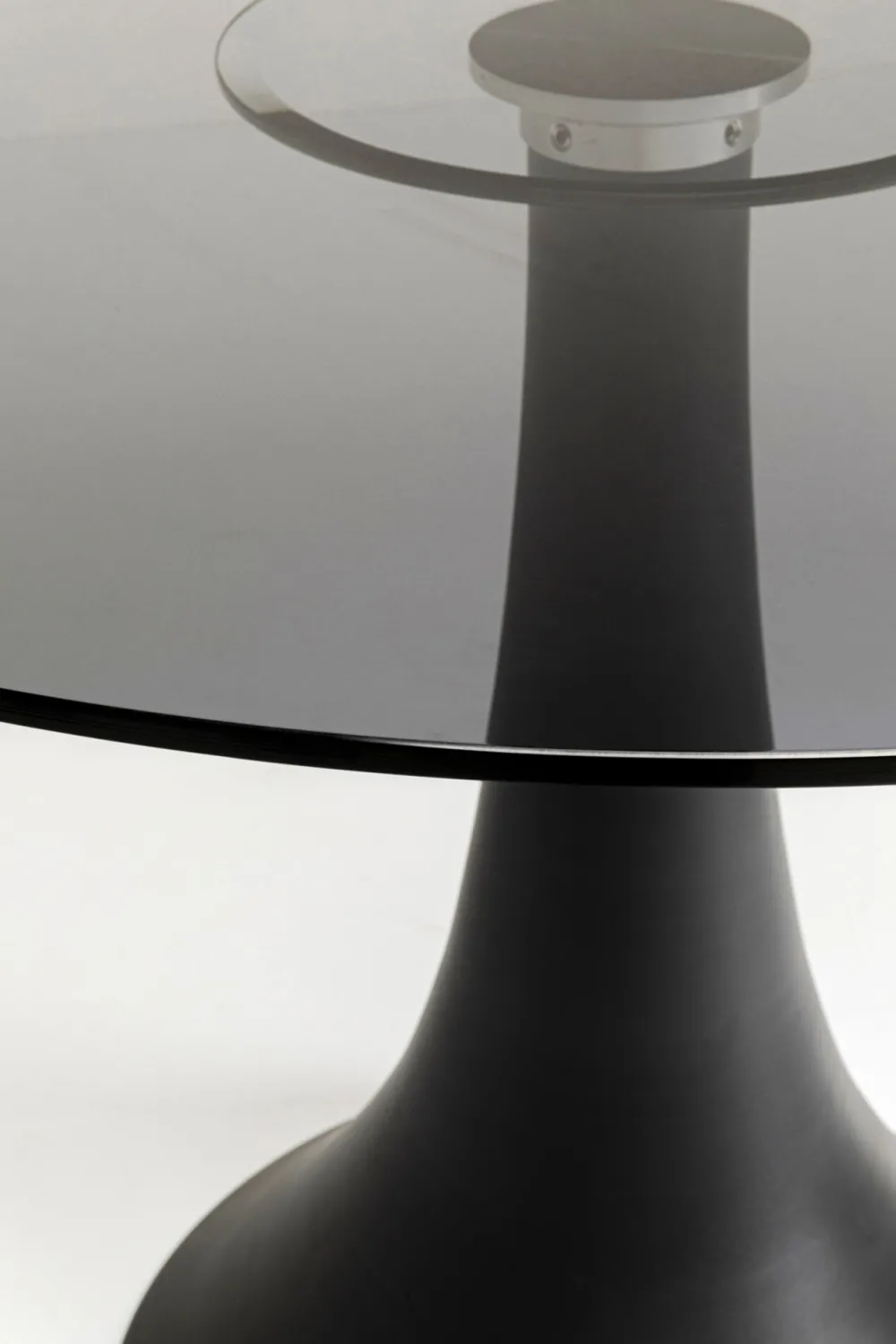 eettafel_grande_possibilita_smoke_glass_cm_1.webp KARE Design Eettafel Grande Possibilita Smoke Glass Ø110cm