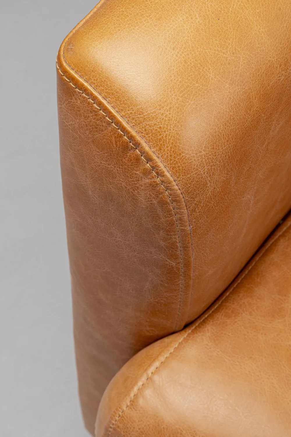 fauteuil_cigar_lounge_smart_leather_light_brown_5.webp KARE Design Fauteuil Cigar Lounge Smart Leather Light Brown