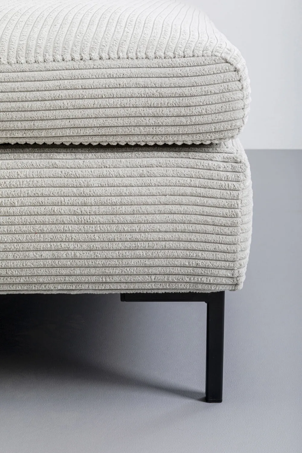 hocker_gianni_cord_grey_5.webp KARE Design Hocker Gianni Cord Grey