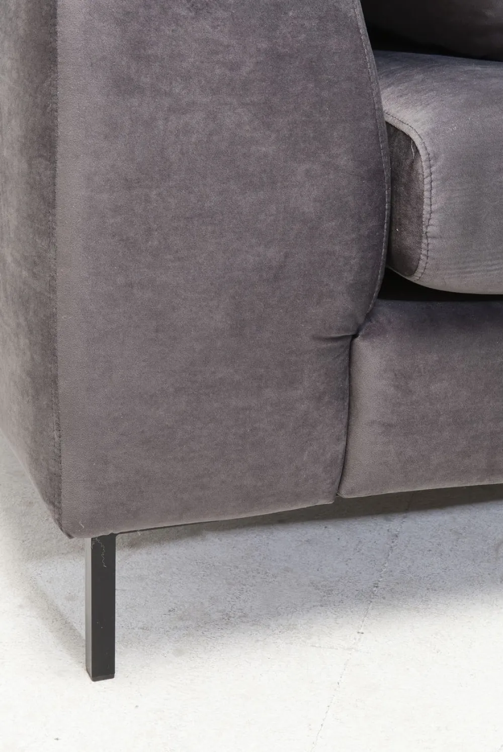 hoekbank_gianni_fluweel_grijs_links_zwart_3.webp KARE Design Hoekbank Gianni Fluweel Grijs Links Zwart