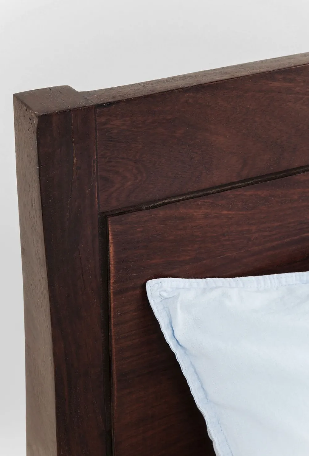 houten_bed_brooklyn_walnut_xcm_3.webp KARE Design Houten Bed Brooklyn Walnut 160x200cm