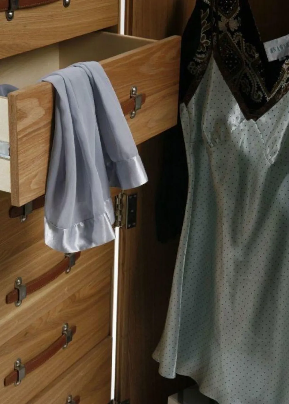 kledingkast_croco_white_cosmopolitan_5.webp KARE Design Kledingkast Croco White Cosmopolitan