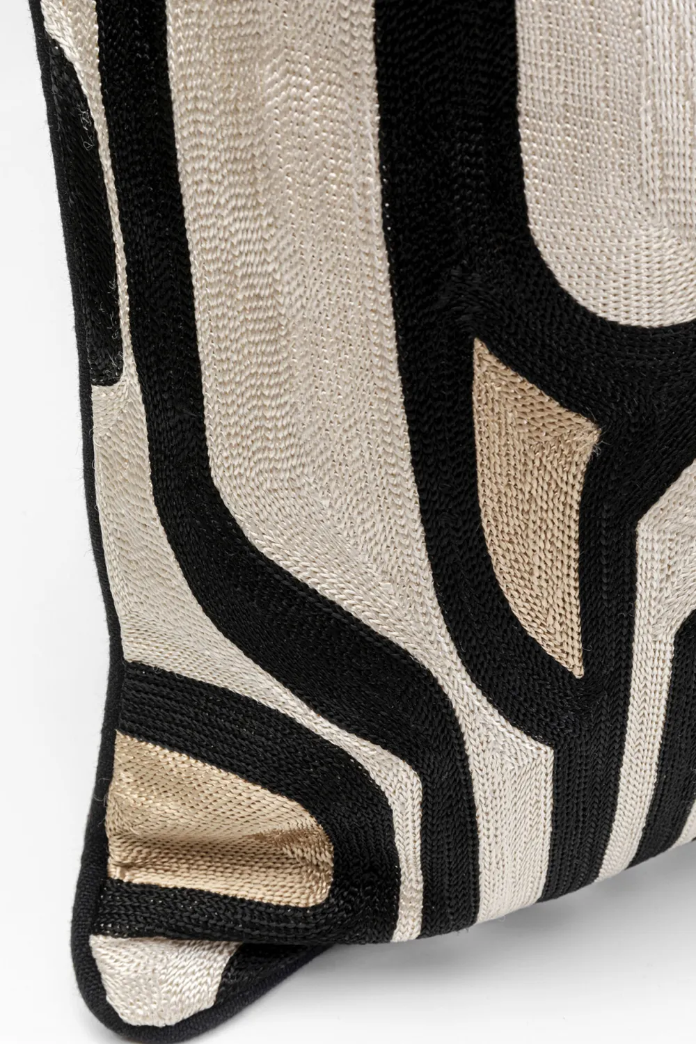 kussen_lybyrintho_line_xcm_3.webp KARE Design Kussen Lybyrintho Line 50x50cm