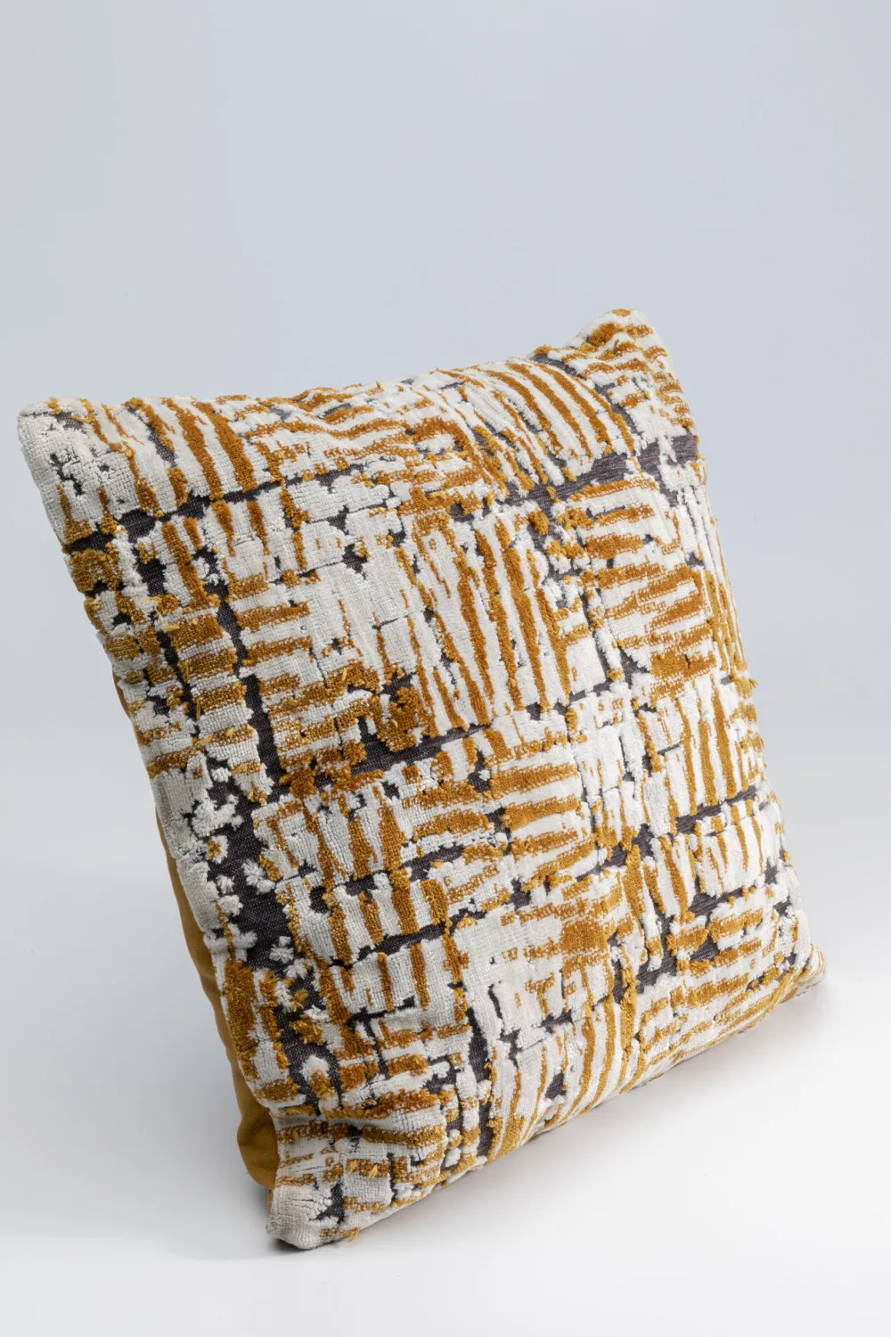 kussen_scratched_multi_xcm_0.webp KARE Design Kussen Scratched Multi 45x45cm