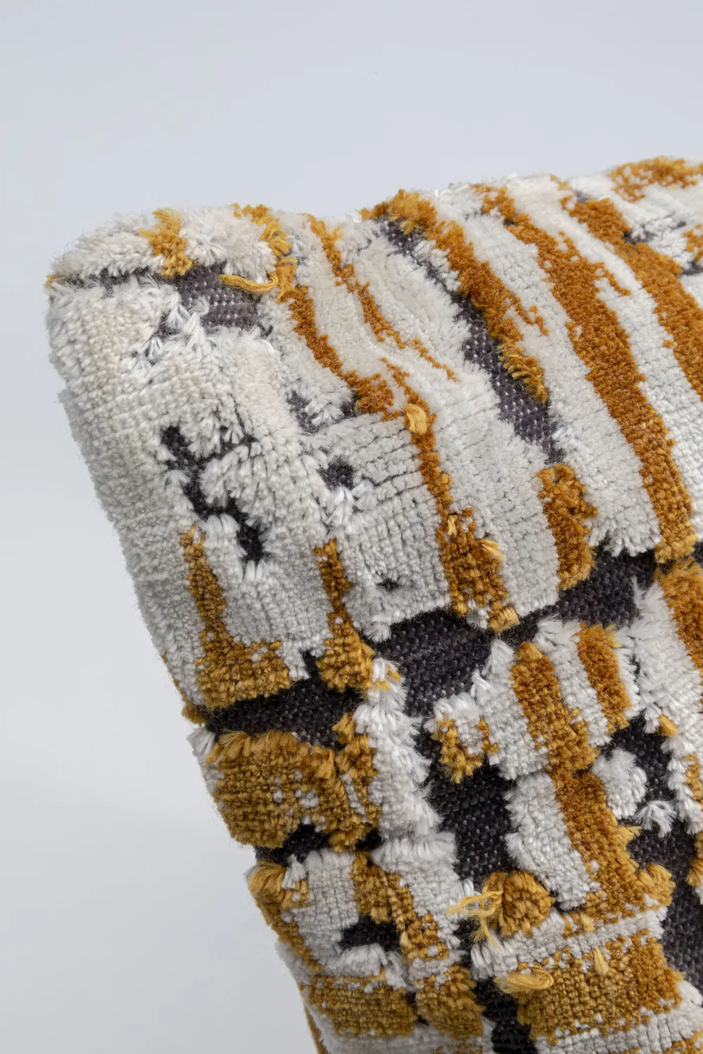 kussen_scratched_multi_xcm_1.webp KARE Design Kussen Scratched Multi 45x45cm