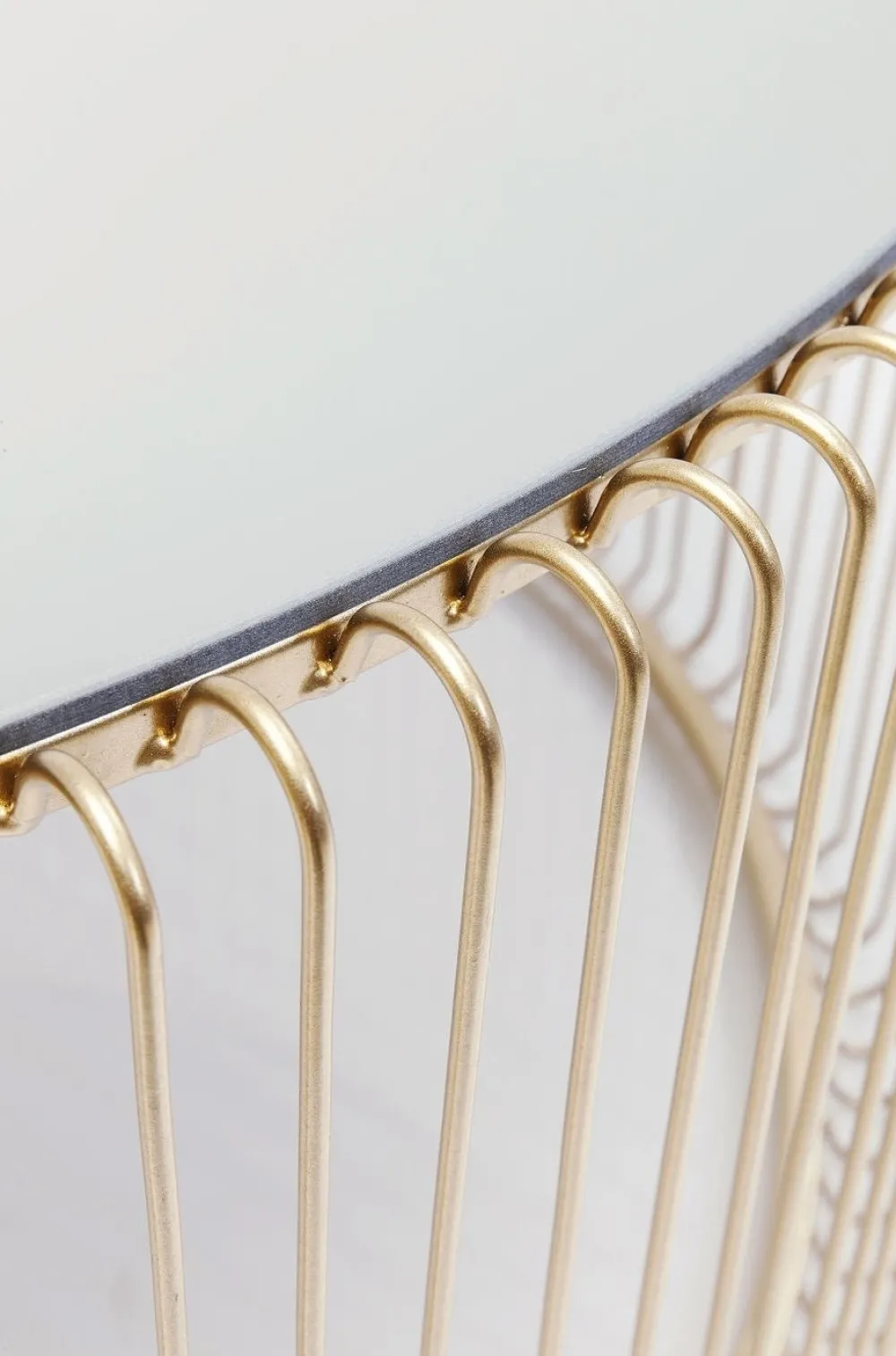 salontafel_wire_uno_messing_cm_3.webp KARE Design Salontafel Wire Uno Messing Ø80cm