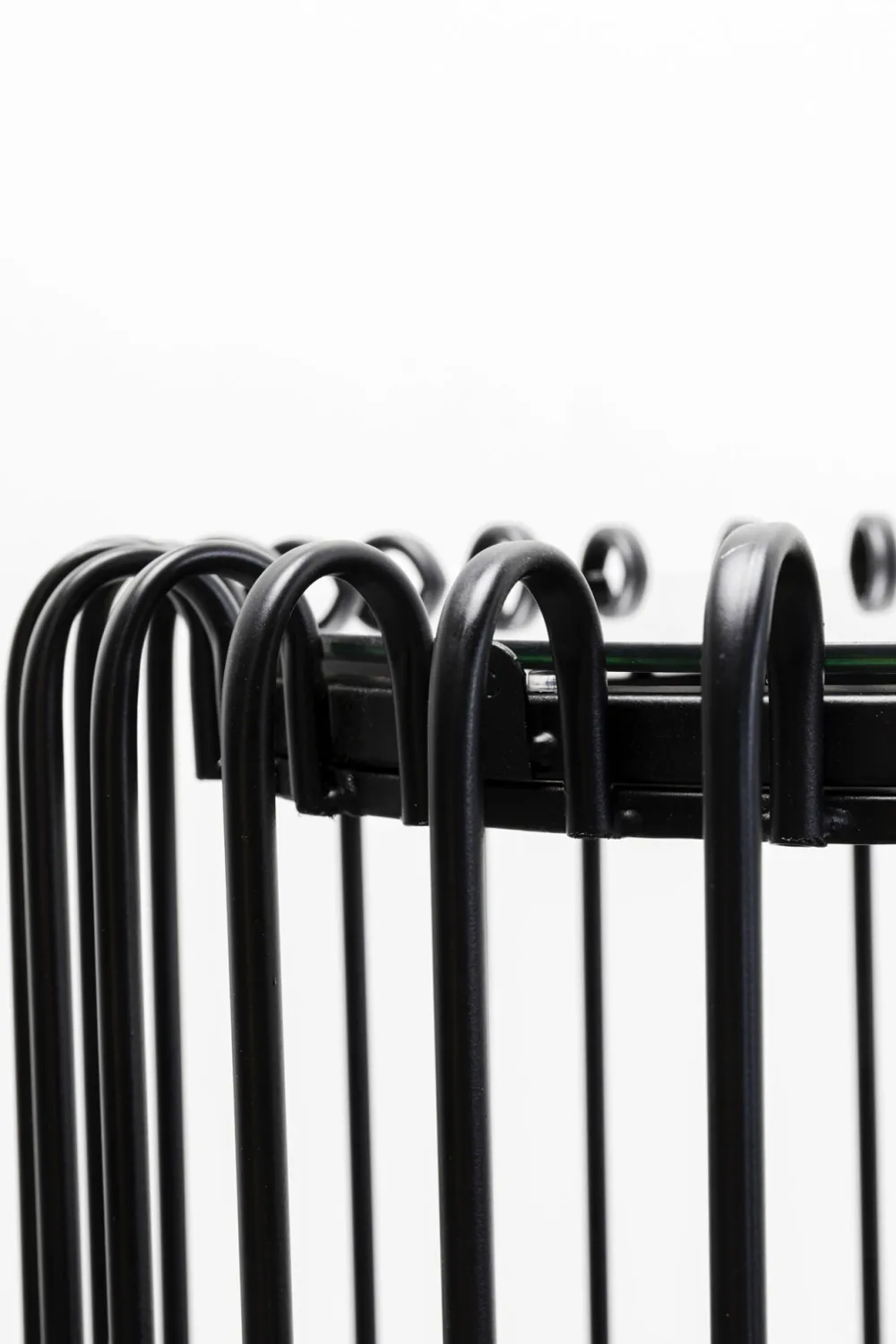 sidetable_wire_black_xcm_4.webp KARE Design Sidetable Wire Black 81x78cm