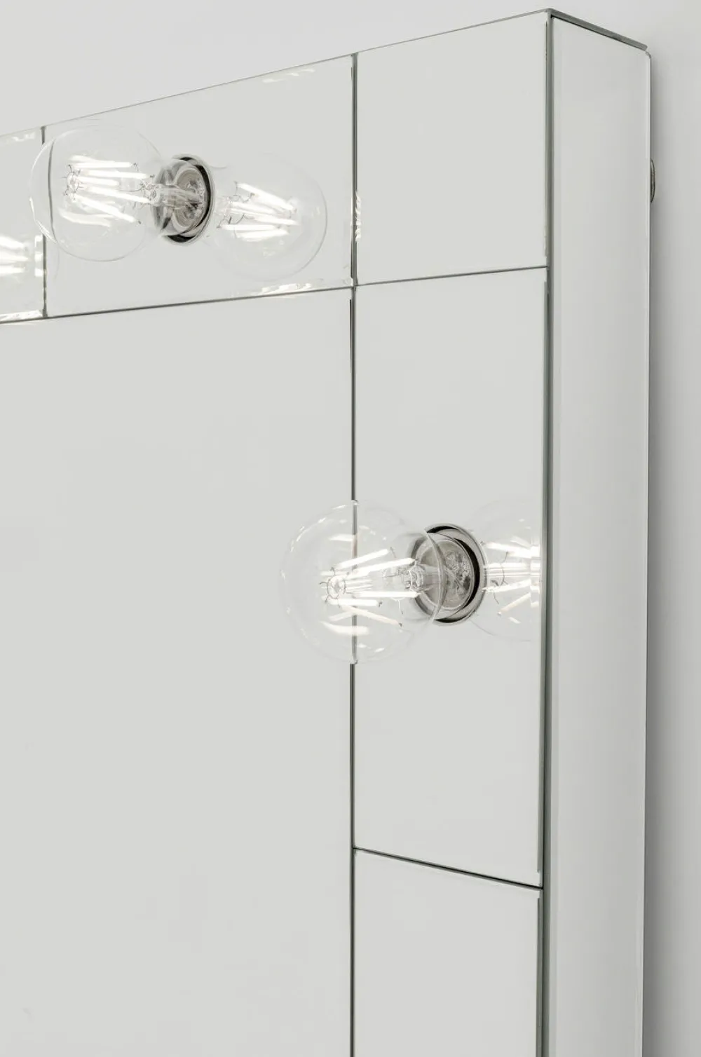 spiegel_make_up_xcm_5.webp KARE Design Spiegel Make Up 160x80cm