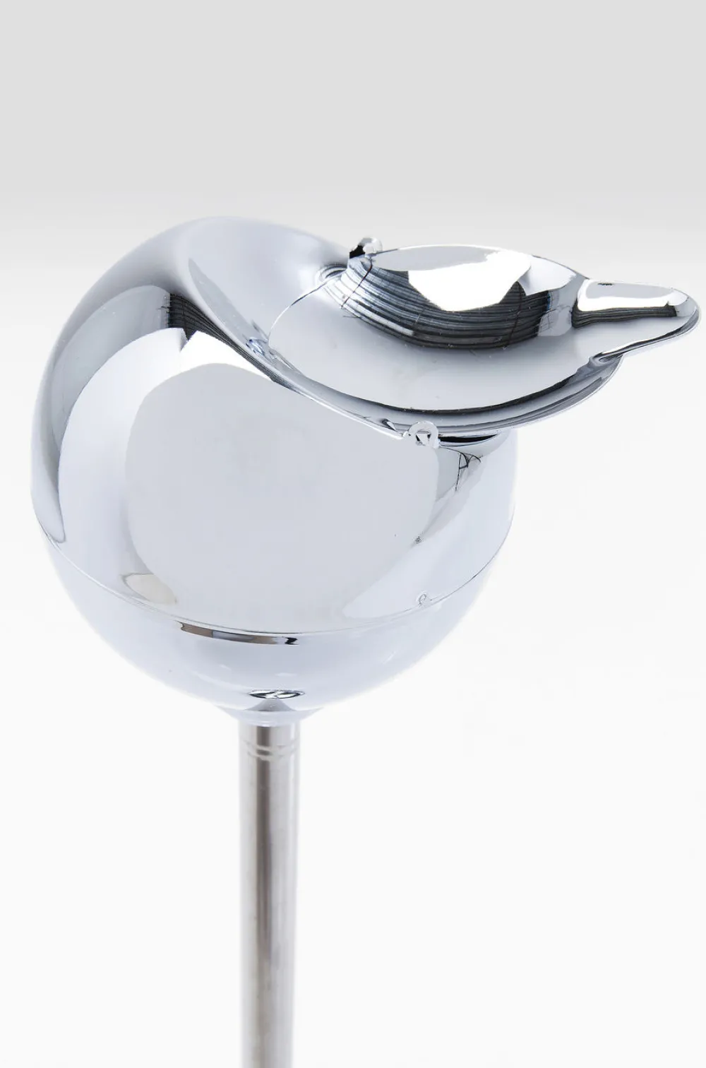 staande_asbak_spheric_chrome_3.webp KARE Design Staande Asbak Spheric Chrome