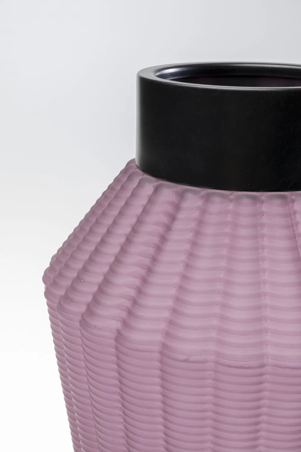 vaas_barfly_pink_matt_cm_2-1.webp KARE Design Vaas Barfly Pink Matt 28cm