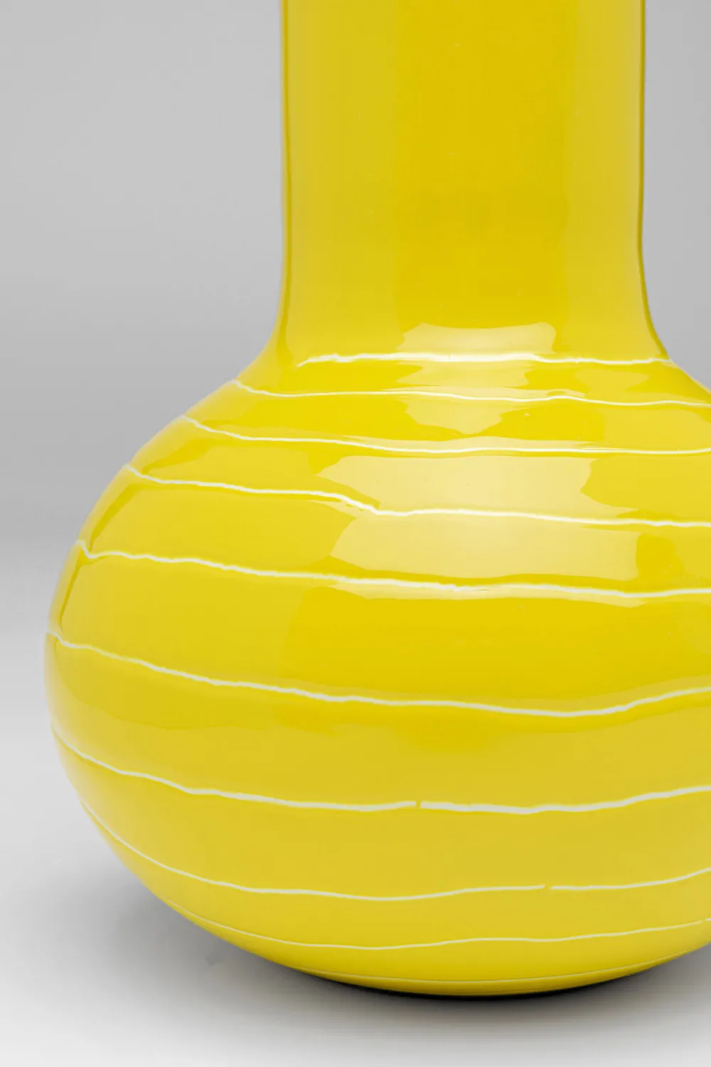 vaas_mamba_geel_cm_1.webp KARE Design Vaas Mamba Geel 21cm