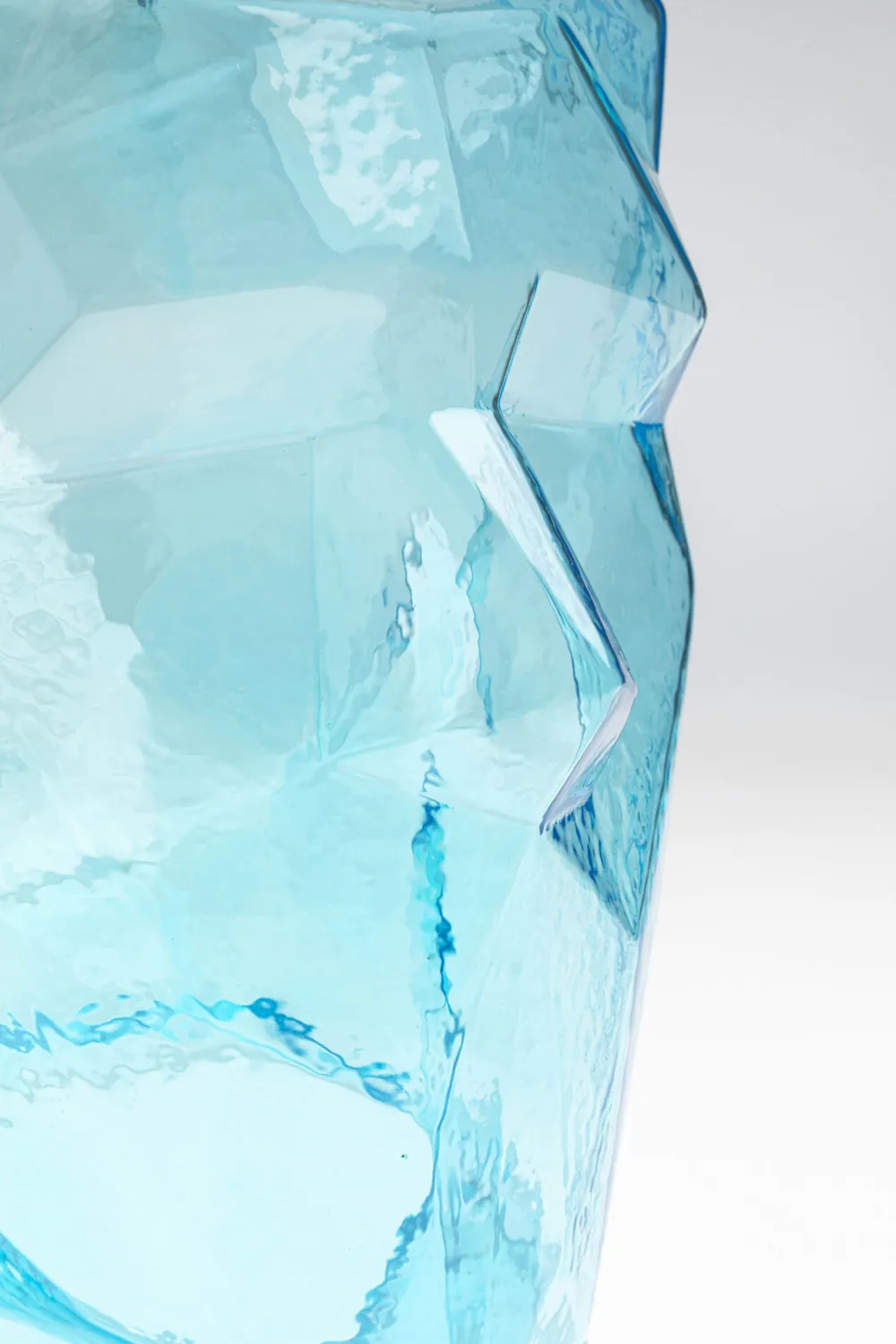 vaas_prisma_face_light_blue_cm_3.webp KARE Design Vaas Prisma Face Light Blue 30cm