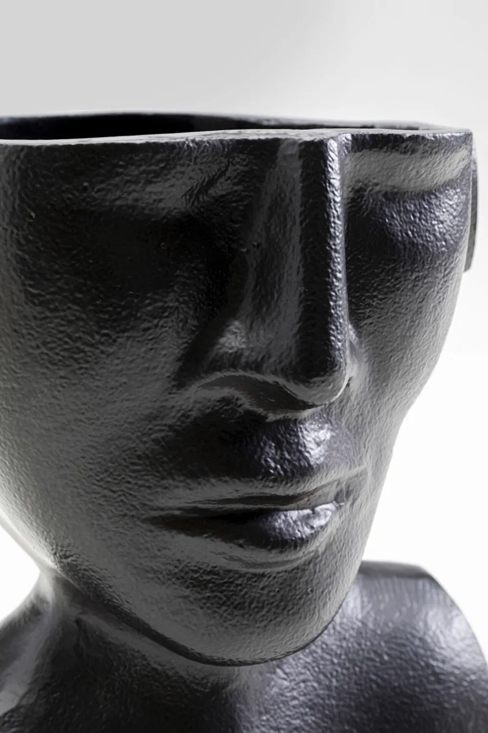 vaas_rostro_black_cm_4.webp KARE Design Vaas Rostro Black 17cm
