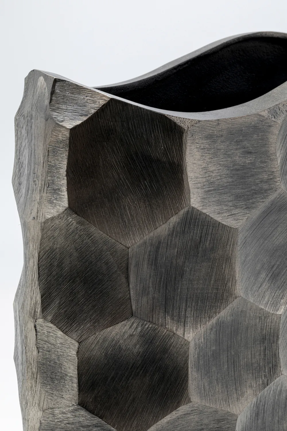 vaas_sacramento_comb_silver_cm_3.webp KARE Design Vaas Sacramento Comb Silver 59cm