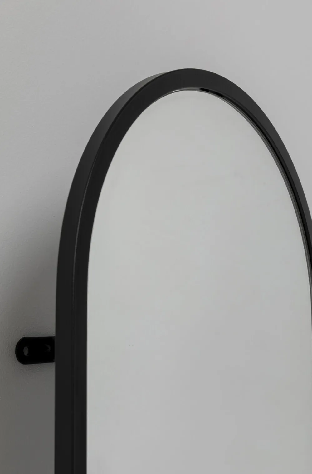 wandspiegel_alice_xcm_4.webp KARE Design Wandspiegel Alice 175x32cm