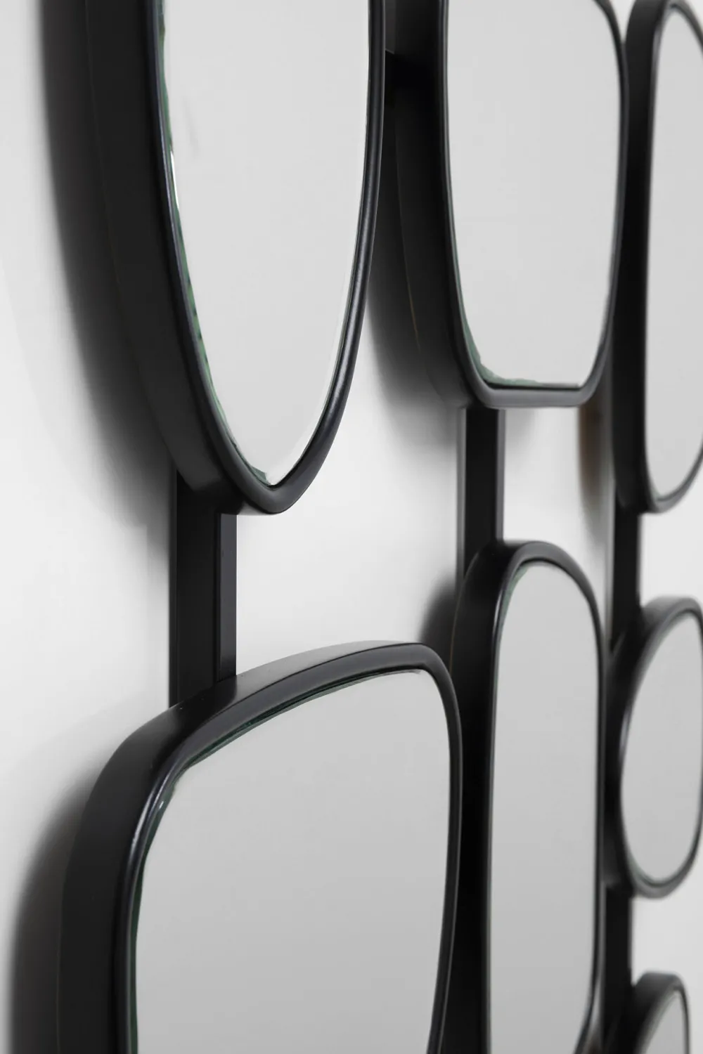 wandspiegel_nastro_black_xcm_4.webp KARE Design Wandspiegel Nastro Black 80x114cm