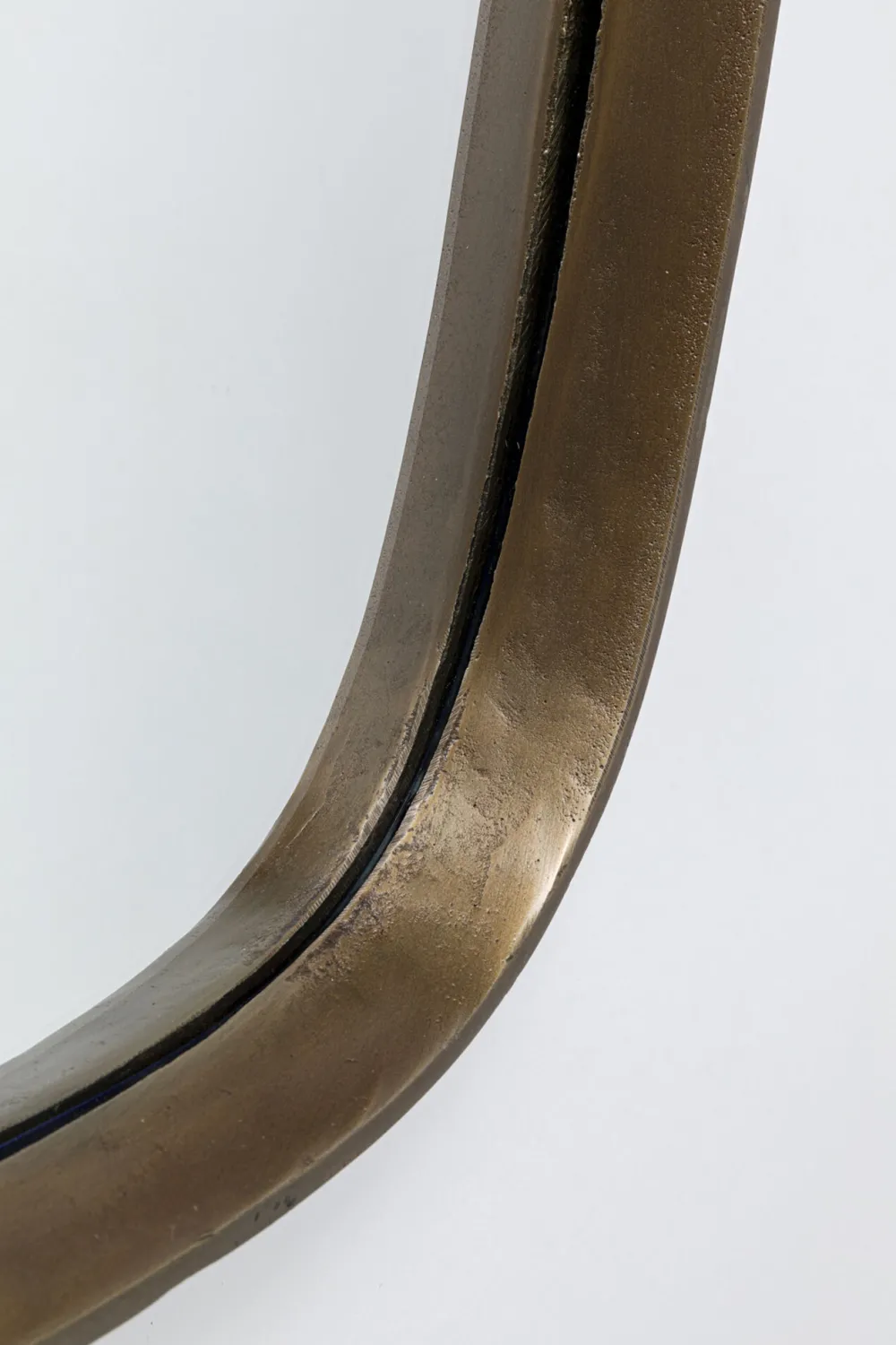 wandspiegel_noomi_brass_xcm_1.webp KARE Design Wandspiegel Noomi Brass 122x58cm