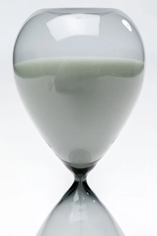 KARE Design Zandloper Black 25cm